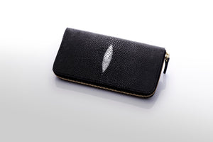 長財布〈ファスナー〉：キャビアブラック (内色レッド) - ルナロッサ・ヨッピー